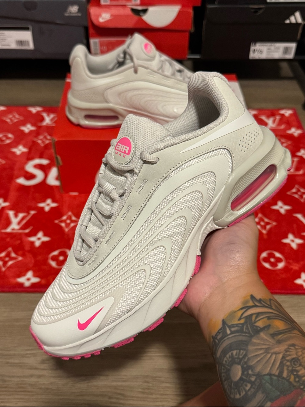 NEW Nike Women’s Air Max Fire Phantom Hyper Pink Light Bone Size 10